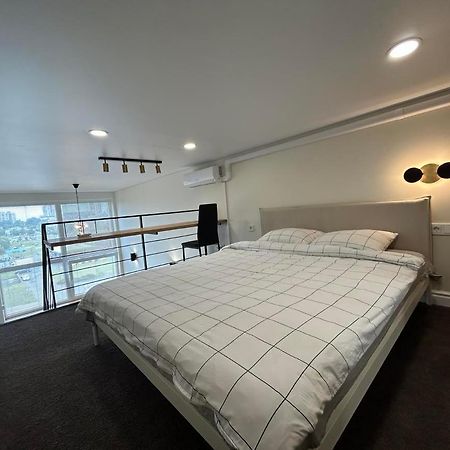 Stylish&Cozy Loft Zuvedra Near City Center 빌뉴스 외부 사진
